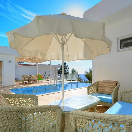 Liva Villa *